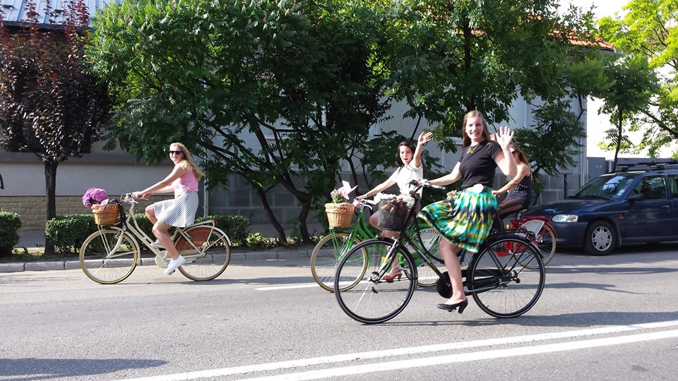 SkirtBike2014