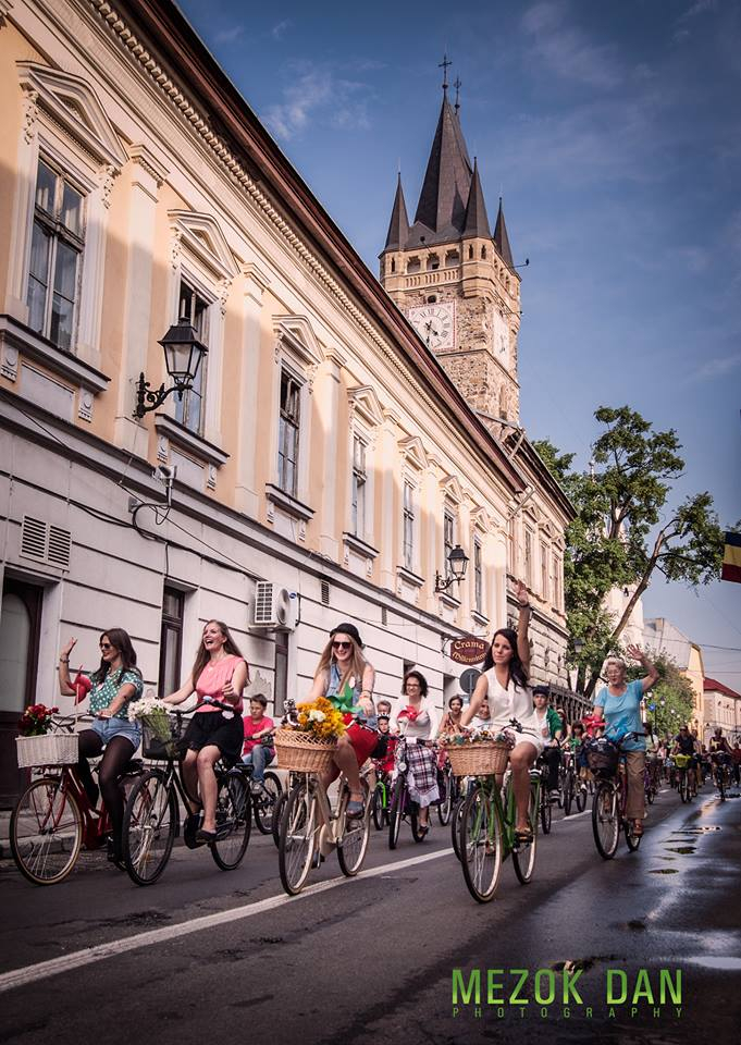 skirtbike2013